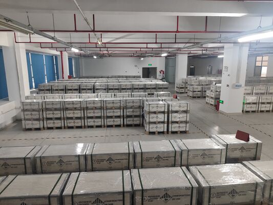 G TECH 51.2V 200Ah 10KWH Floor Stand ESS LiFePO4 Battery with 6000 Long Cycle Life for Residential Solar Energy Storage
