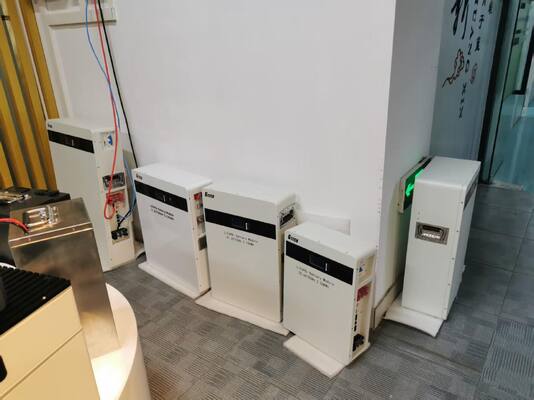 G TECH 25.6V 200Ah 5KWh Wall Mounted LiFePO4 Battery for Home Energy Storage with Long Cycle Life